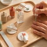meilleur vernis à ongles flacons teintes douces application