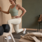 Belles cuisses et jambes musclees femme : fente arrière